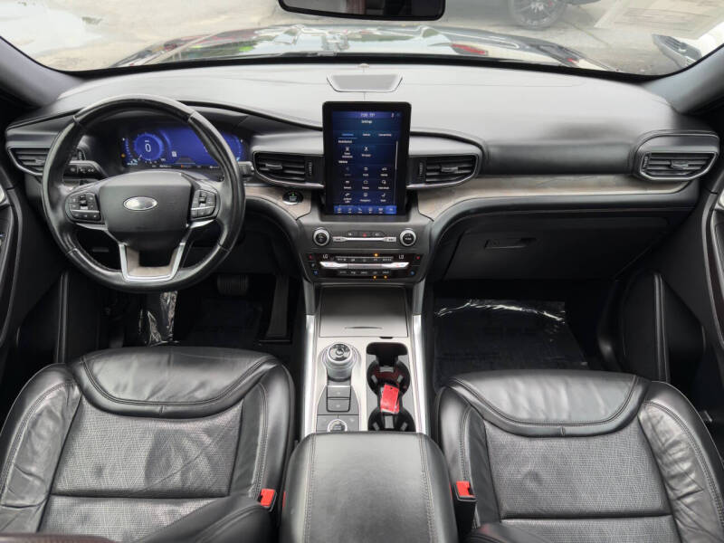 2020 Ford Explorer Platinum