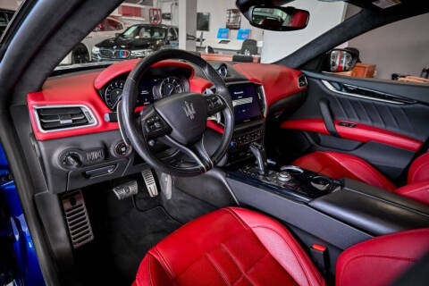 2022 Maserati Ghibli Modena Q4