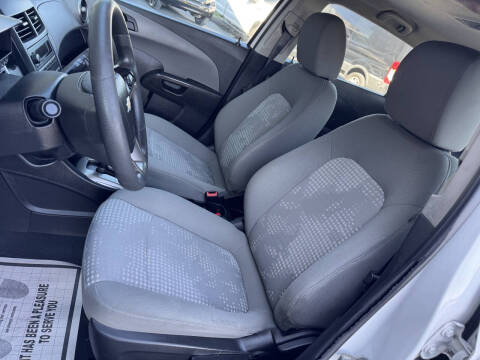 2016 Chevrolet Sonic LS Auto