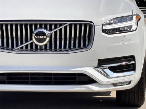 2023 Volvo XC90 B5 Plus Bright Theme
