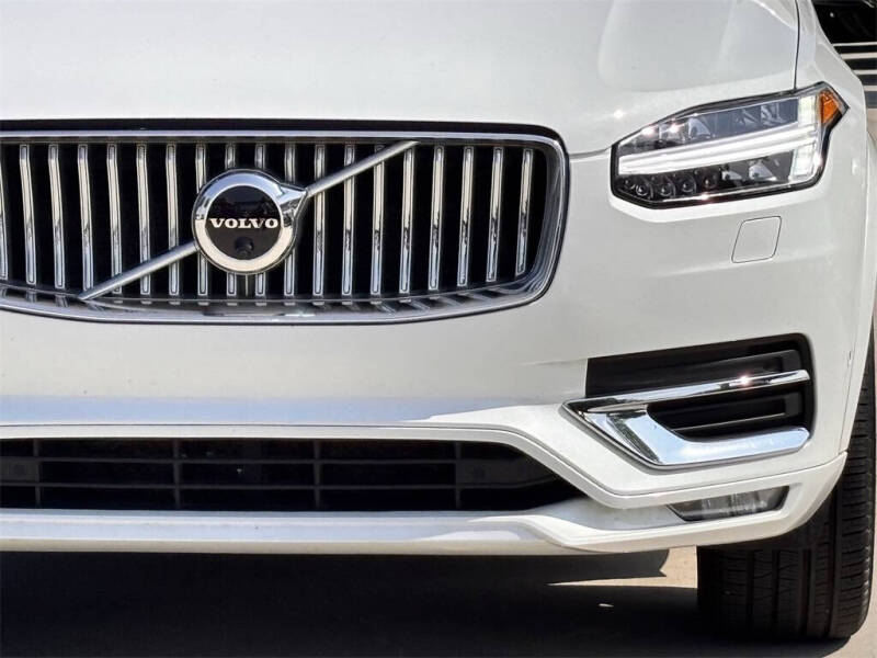 2023 Volvo XC90 B5 Plus Bright Theme