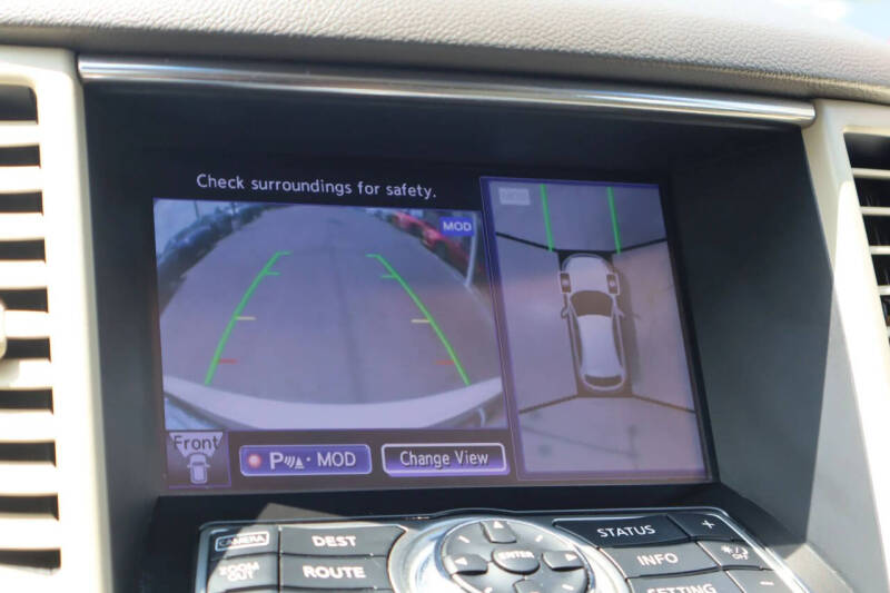 2015 Infiniti QX70