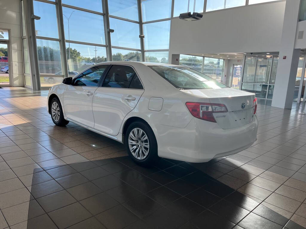 2014 Toyota Camry Hybrid for sale at Auto Haus Imports in Grand Prairie, TX