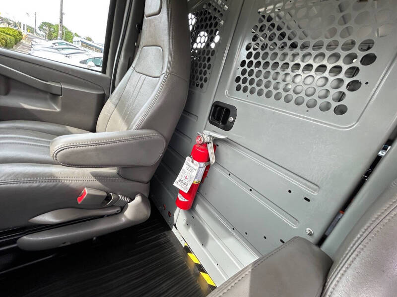 2019 Chevrolet Express 2500