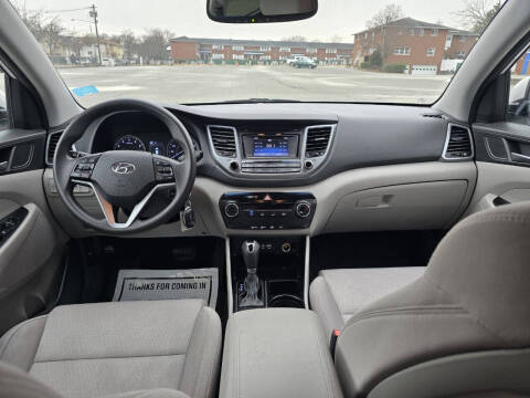 2016 Hyundai Tucson SE