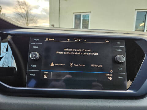 2022 Volkswagen Taos SE 4Motion