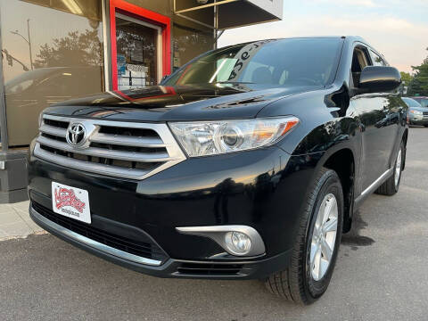 2011 Toyota Highlander for sale at Mainstreet Motor Company in Hopkins MN