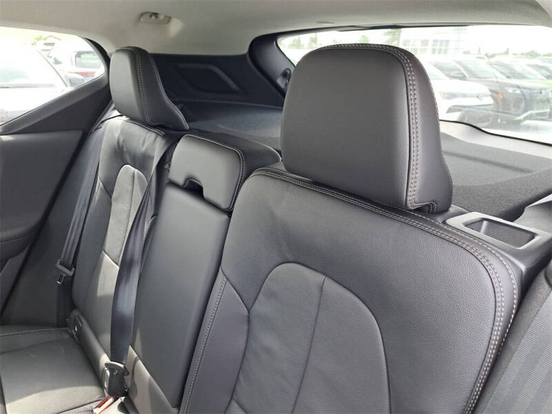 2026 Volvo XC40 B4 Plus