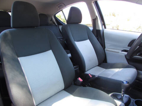2014 Toyota Prius c Two