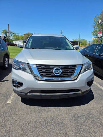 2017 Nissan Pathfinder SV