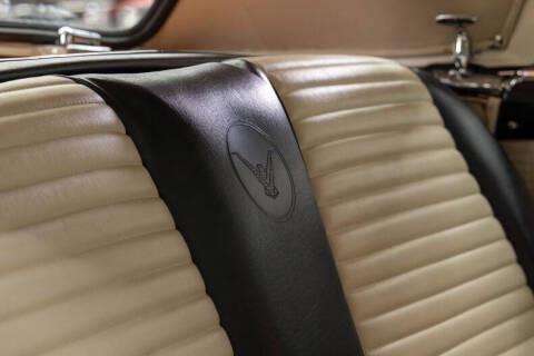 1957 Ford Thunderbird