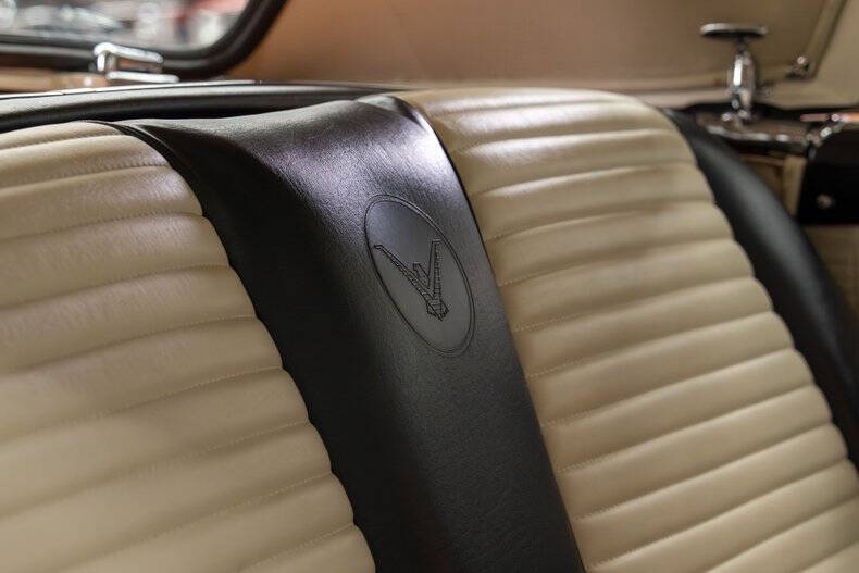 1957 Ford Thunderbird