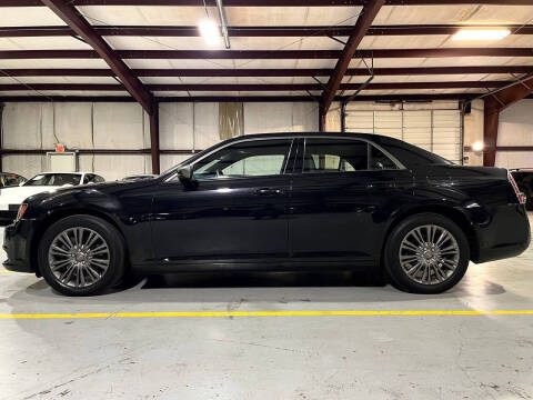 2014 Chrysler 300 C John Varvatos Limited Edition