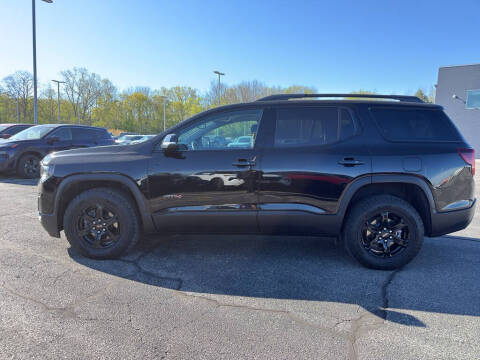 2023 GMC Acadia AT4