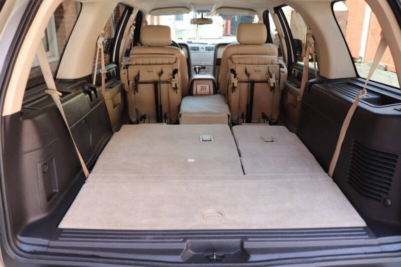 2006 Lincoln Navigator Luxury