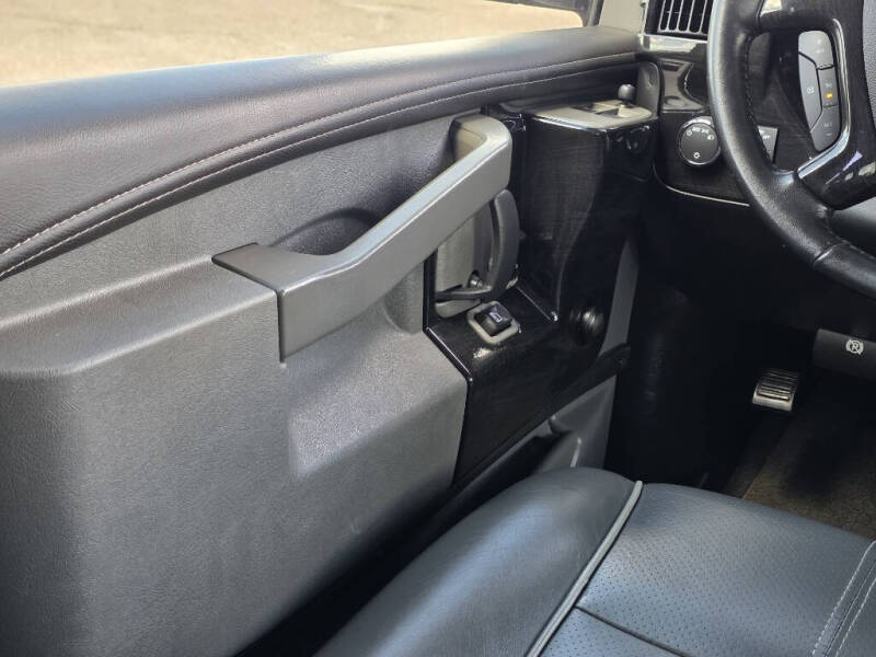 2019 Chevrolet Express 2500