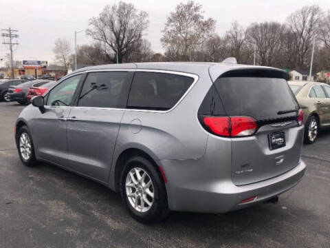 2017 Chrysler Pacifica Touring
