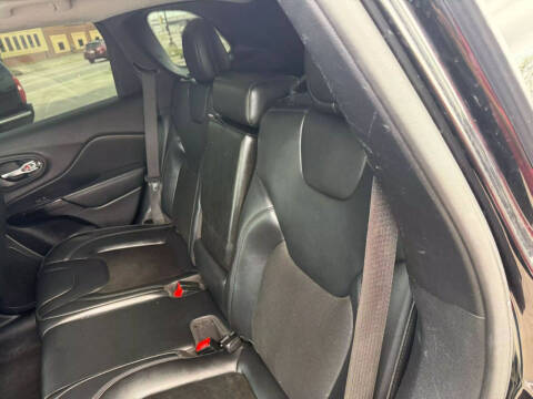 2020 Jeep Cherokee Altitude