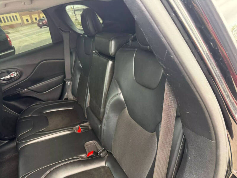 2020 Jeep Cherokee Altitude