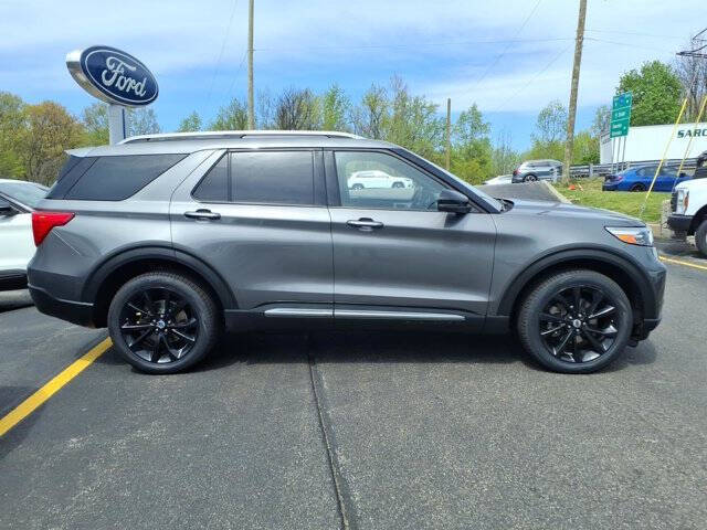 2023 Ford Explorer Platinum