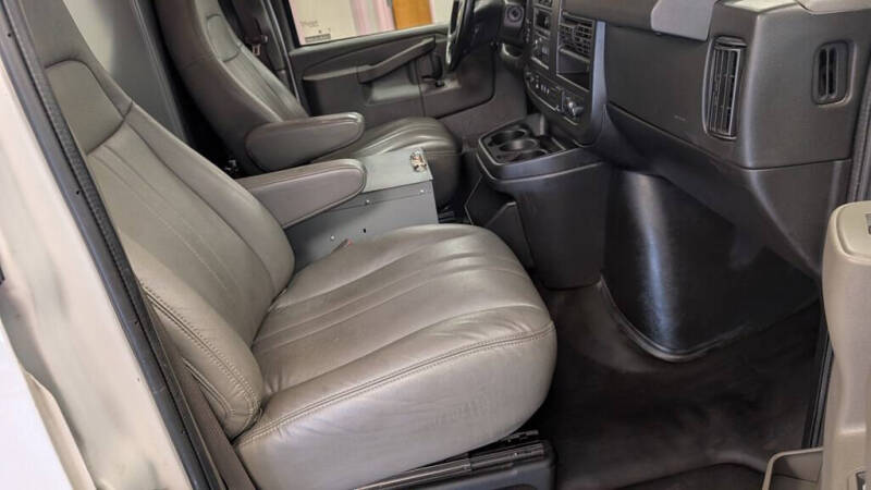 2020 Chevrolet Express 3500
