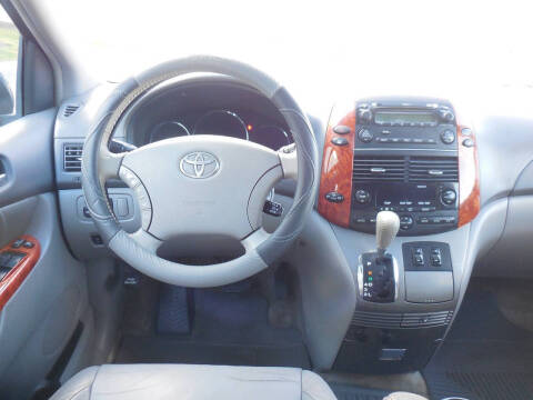 2006 Toyota Sienna XLE 7 Passenger