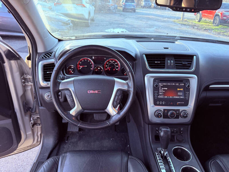 2013 GMC Acadia SLE-2