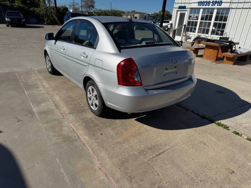 2010 Hyundai Accent GLS