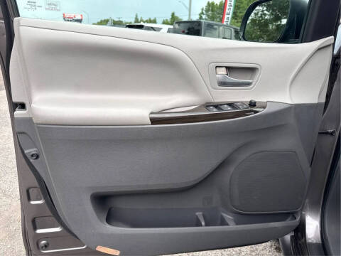 2015 Toyota Sienna