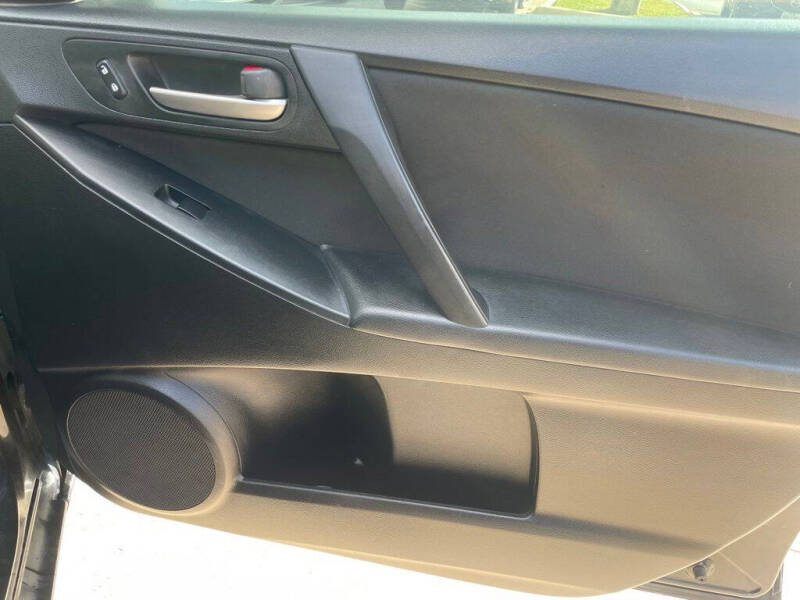 2013 Mazda MAZDA3 i Sport