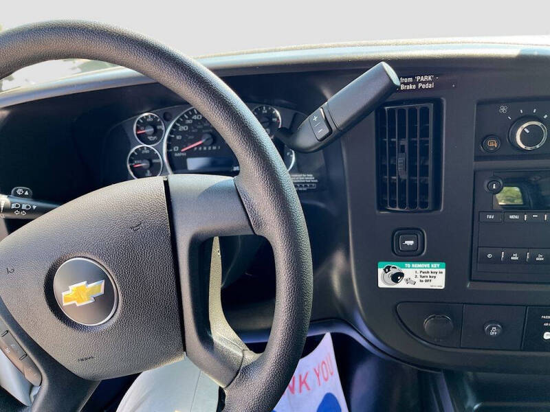 2024 Chevrolet Express 2500