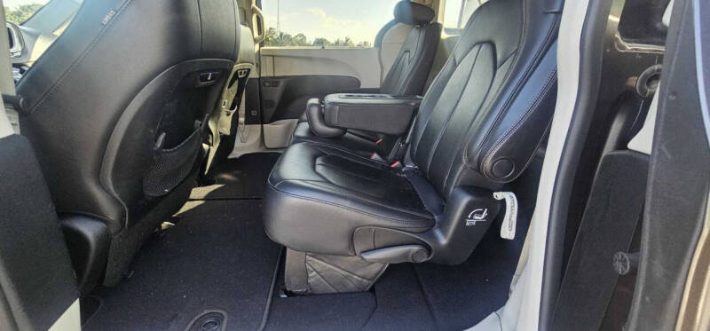 2018 Chrysler Pacifica Touring L