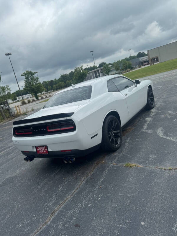 2018 Dodge Challenger SXT Plus