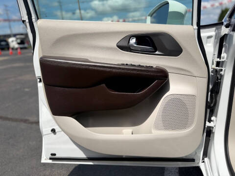 2019 Chrysler Pacifica Touring L Plus