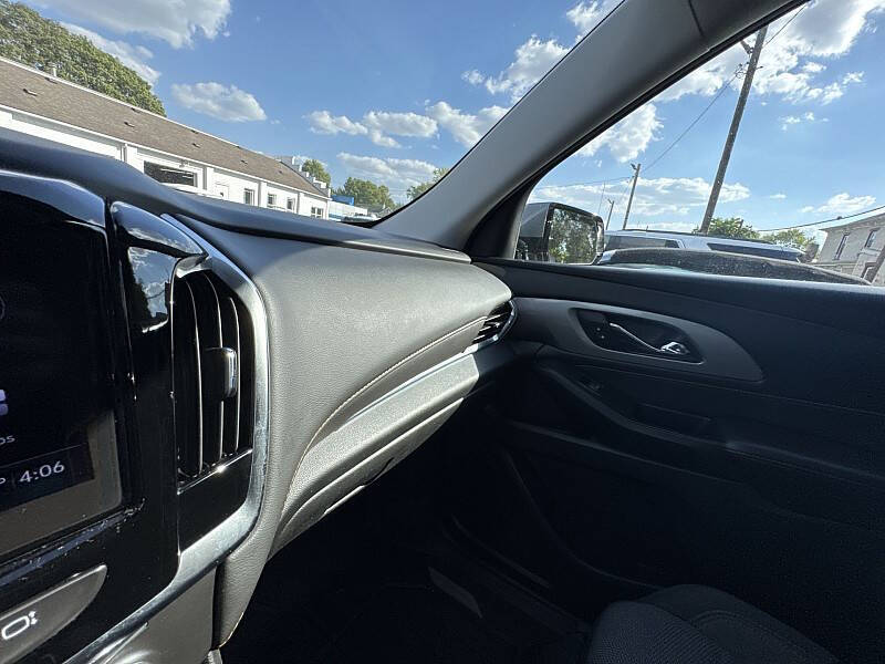 2020 Chevrolet Traverse LT Cloth