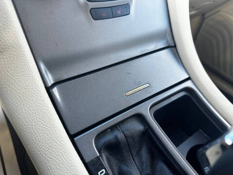 2019 Ford Taurus SEL