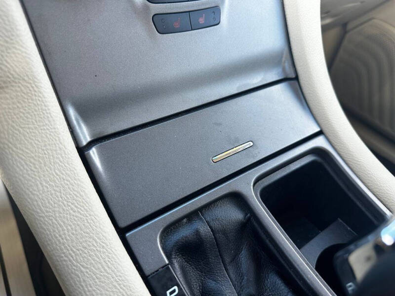 2019 Ford Taurus SEL