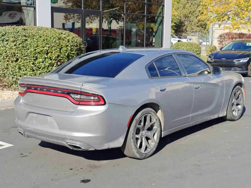 2015 Dodge Charger SXT