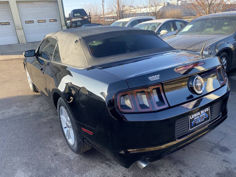2013 Ford Mustang V6