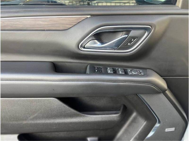 2021 Chevrolet Suburban LT