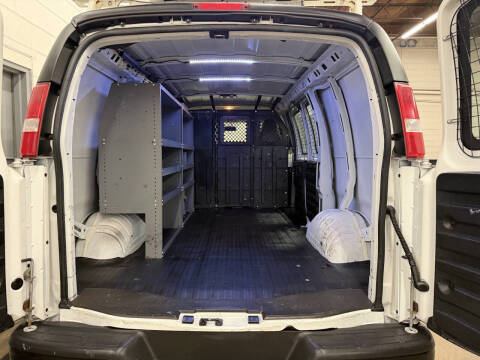 2017 GMC Savana 2500