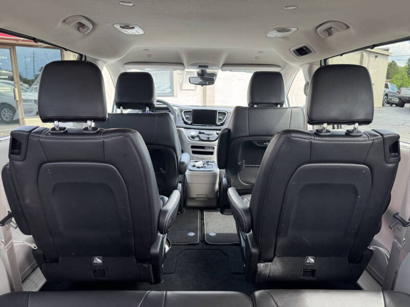 2023 Chrysler Pacifica Touring L