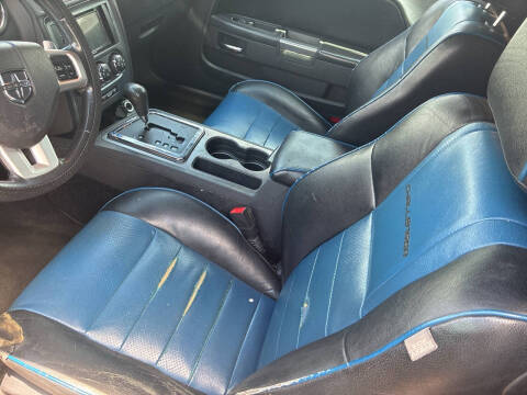2013 Dodge Challenger R/T Plus