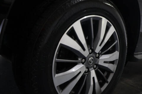 2020 Nissan Pathfinder S