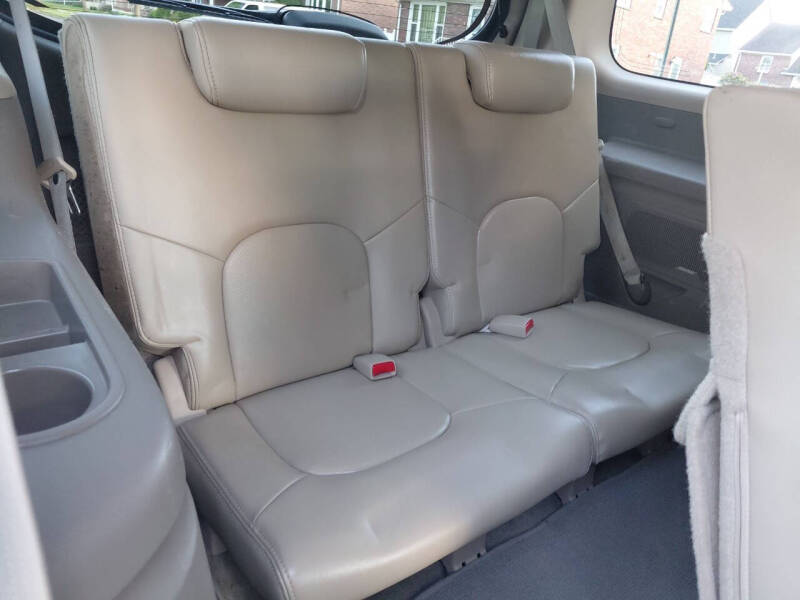 2012 Nissan Pathfinder LE