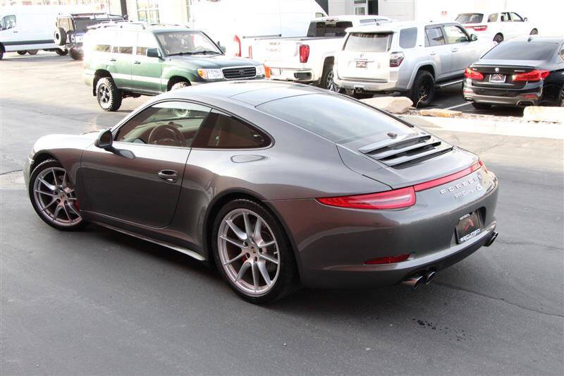 2013 Porsche 911 Carrera 4S