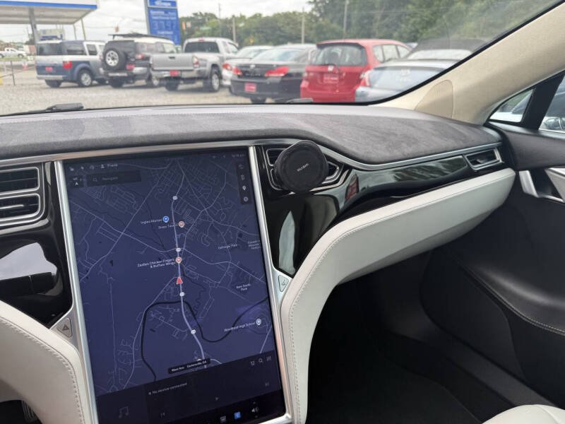 2015 Tesla Model S 70D