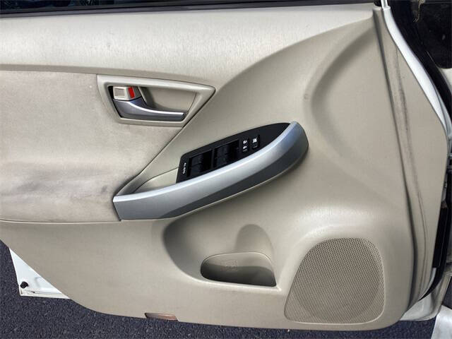 2014 Toyota Prius Two