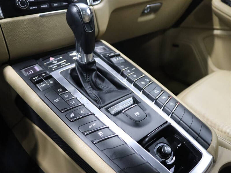 2017 Porsche Macan S