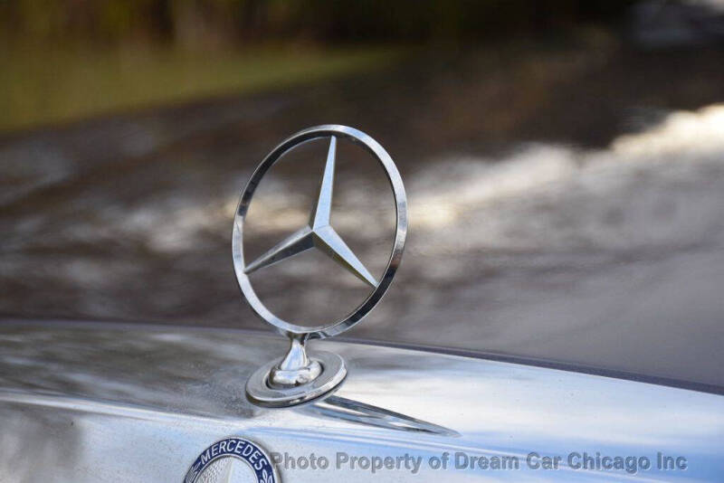 1991 Mercedes-Benz 560-Class 560 SEL